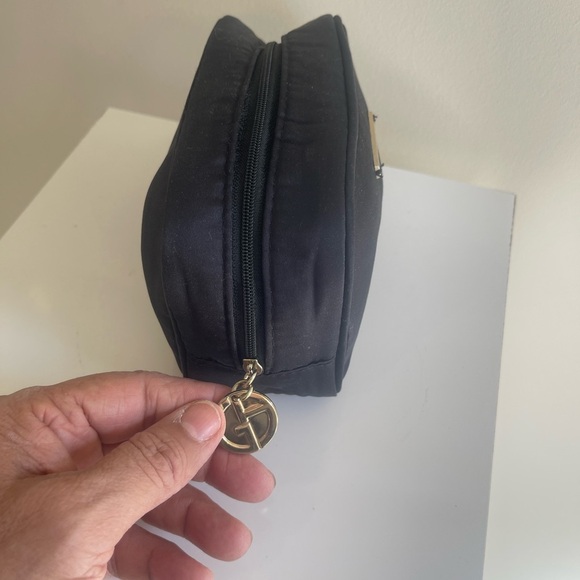 Giorgio Armani Parfums, Small Zippered Travel bag - Picture 6 of 14